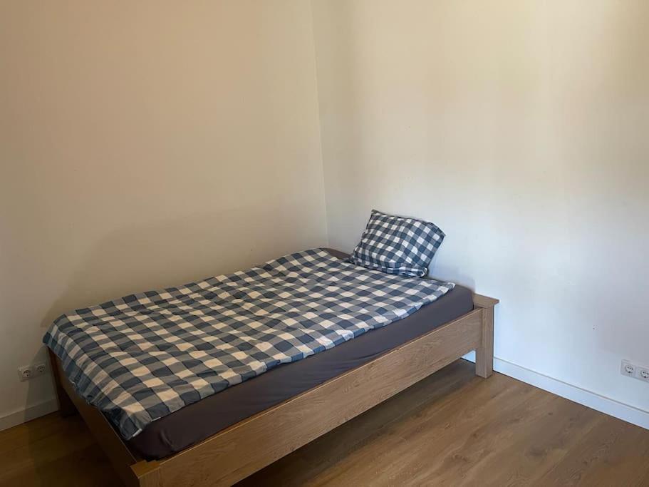 روتردام Lovely 1 Private Bedroom With Garden View المظهر الخارجي الصورة